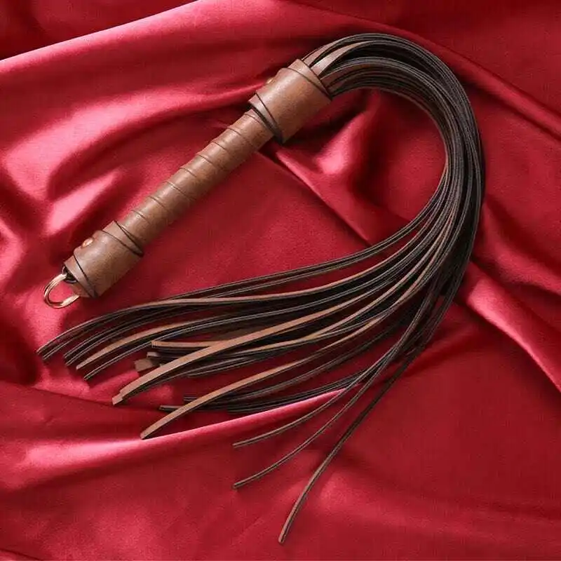 西檬之家揭秘BDSM中的Brat属性:什么是“叛逆臣服者”? 一